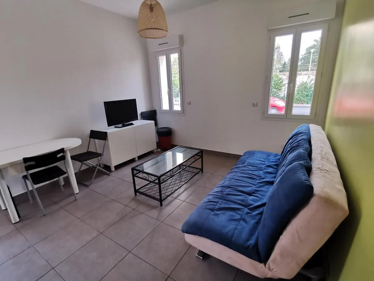 Appartement Maisonnette terrasse + parking à 8min des plages à Toulon 0*,